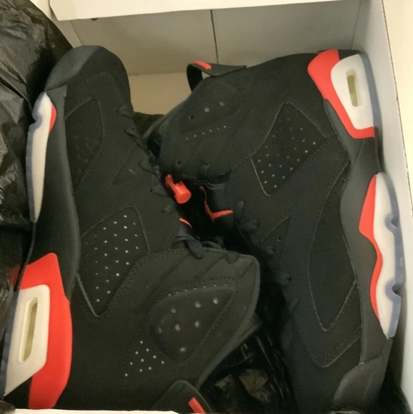 Nike AIR JORDAN 6 RETRO OG Black Infared Size 9.5 384664-060 2019 NEW IN BOX - Picture 9 of 12